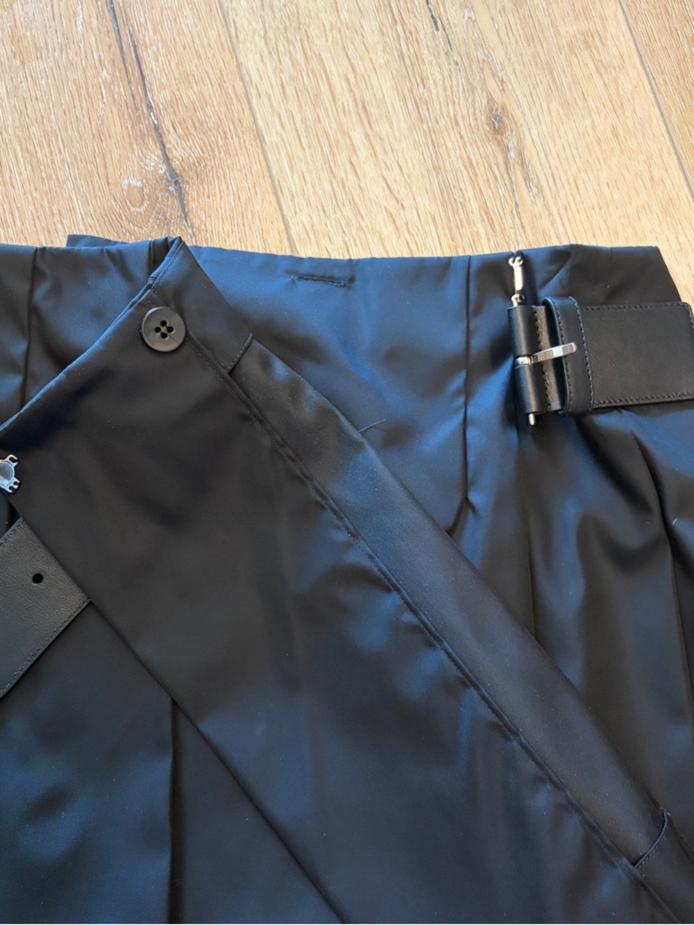 Prada Pleated Re-Nylon miniskirt - Picture 5 of 14